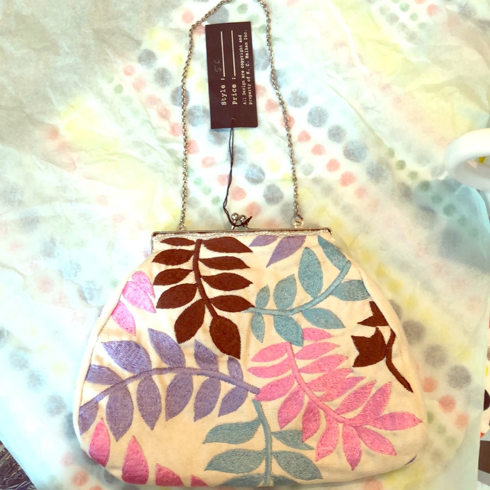 Multi color leaf design purse 💗